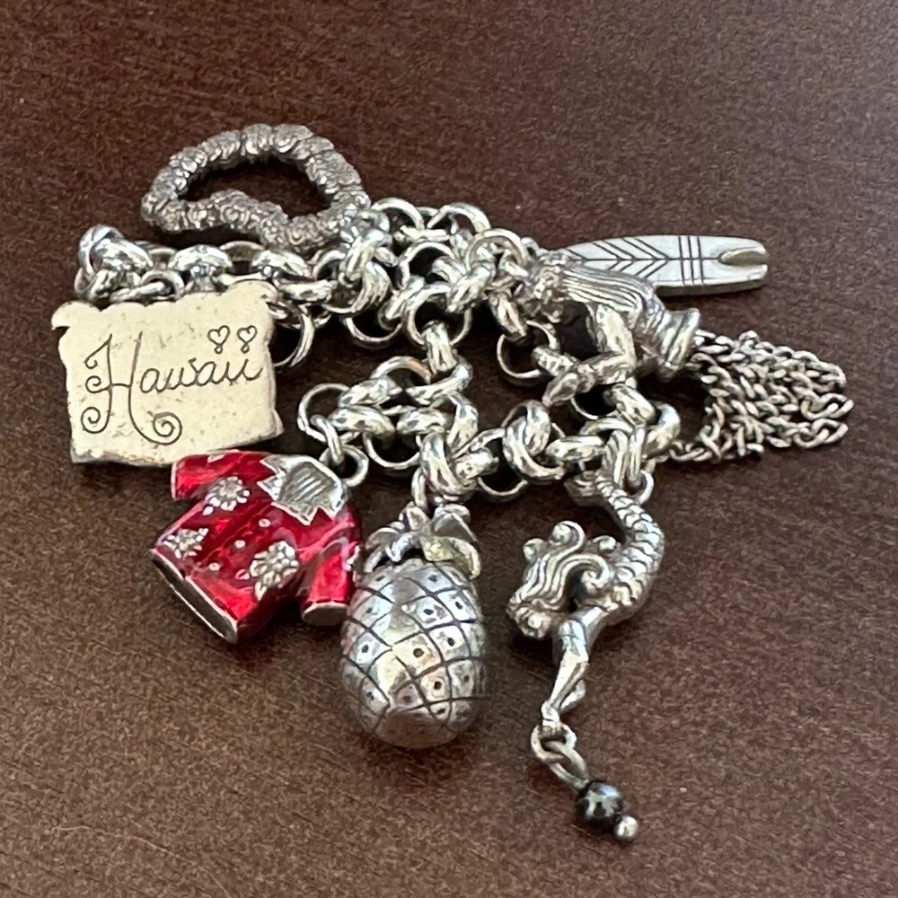Brighton HAWAII State Charm Bracelet 7 Charms: Lei Surfboard Very Gently Loved